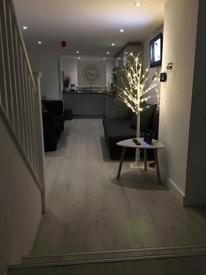 The Snap Pad Boutique Apartment Royal Tunbridge Wells Eksteriør billede